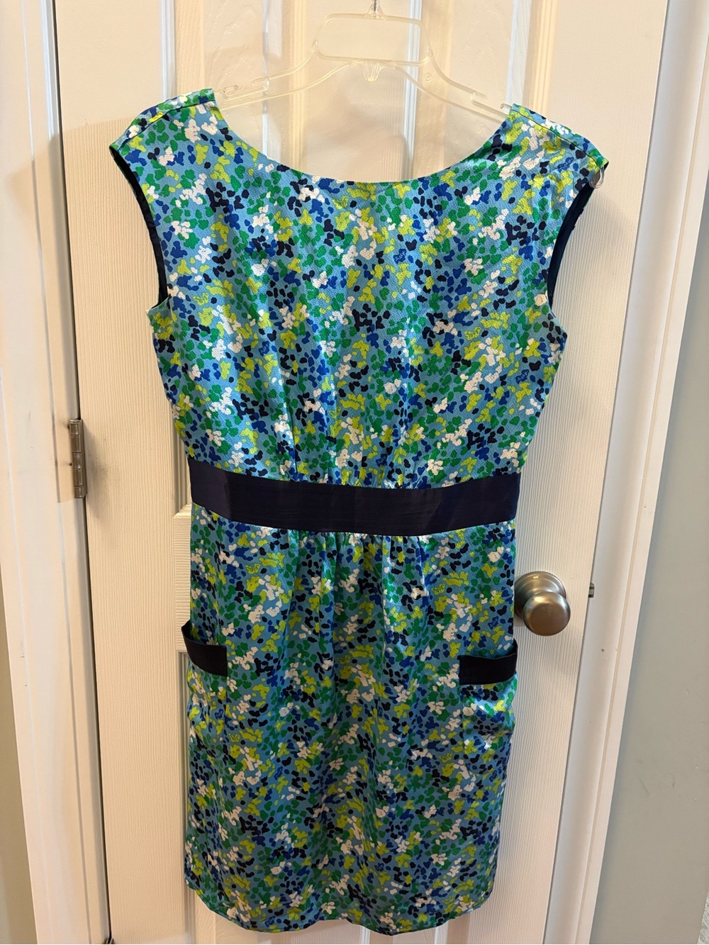 Lilly Pulitzer Blue, Green & Navy Floral Pocket Dress 100% Silk Size 8